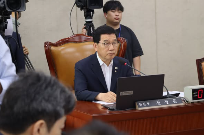 신정훈 위원장. (출처=신정훈 의원 페이스북)