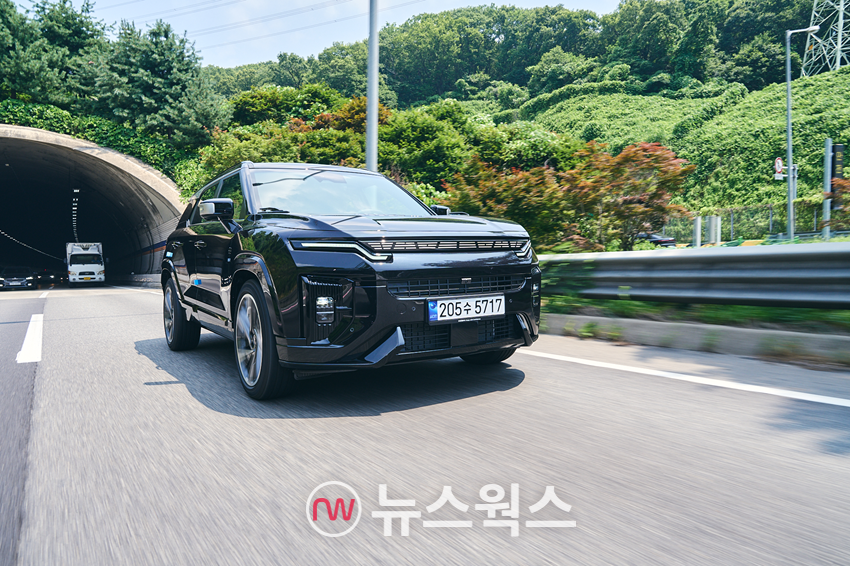 액티언 하이브리드 주행. (사진제공=KG모빌리티)