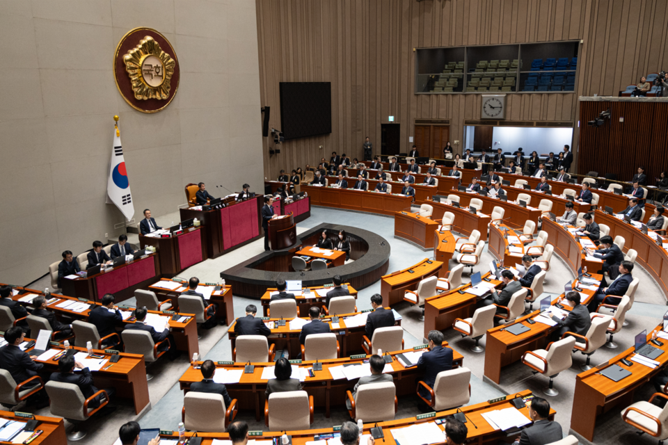 김민석 국무총리가 6일 서울 여의도 국회에서 열린 제429회국회(정기회) 예산결산특별위원회 제3차 전체회의에서 인사말하고 있다. (사진=뉴스1)