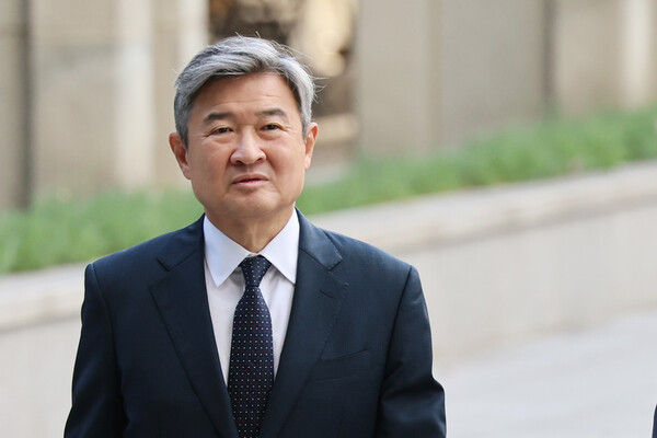 조태용 전 국정원장이 지난 10월 15일 서울고등검찰청에 마련된 내란특검팀 사무실에 피의자 신분으로 조사를 받기위해 출석하고 있다. (사진=뉴스1)