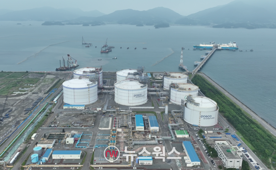 드론으로 촬영한 광양 제1 LNG 터미널 전경. (사진제공=포스코인터내셔널)