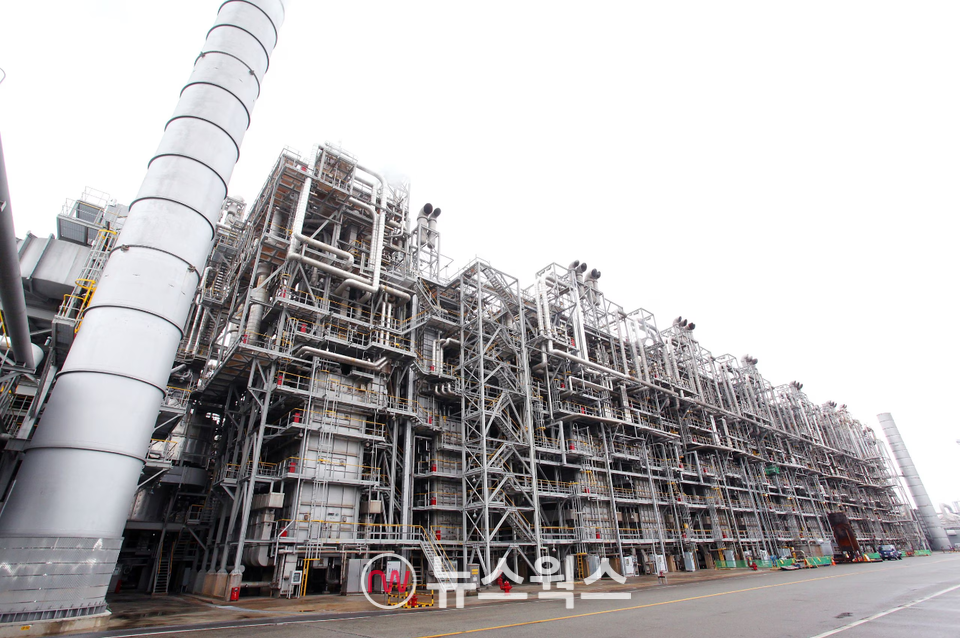 LG화학 여수 NCC 공장 전경. (사진제공=LG화학)