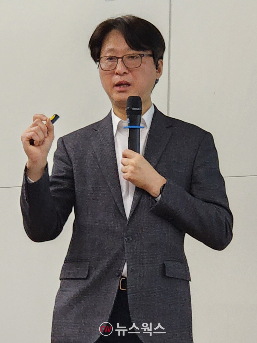 장수현 두리암특허법률사무소 변리사가 15일 대전 KT인재개발원에서 열린 '제2회 정보통신기술사대회' 특별 강연에서