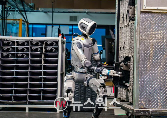 보스턴다이내믹스의 휴머노이드 로봇 ‘아틀라스’. (사진제공=보스턴다이내믹스)