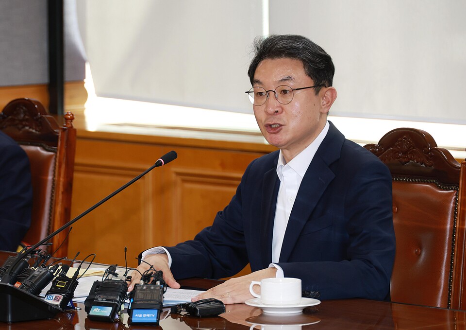 이억원 금융위원장이 모두발언을 하고 있다. (사진제공=금융위원회)