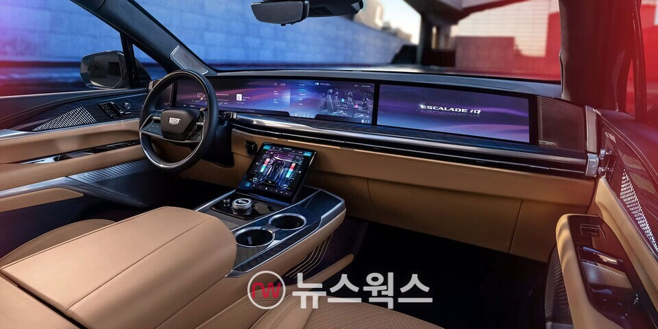 캐딜락 에스컬레이드 IQ의 실내. (사진제공=한국지엠)