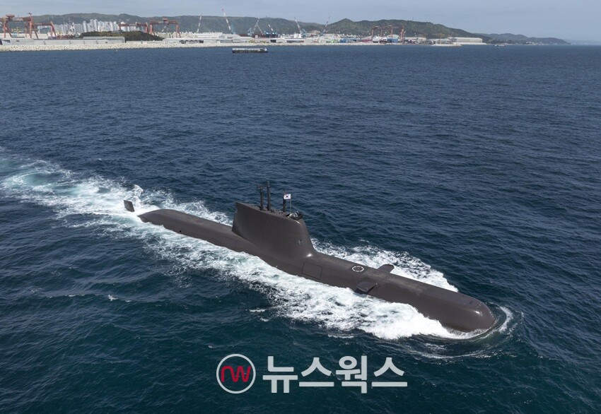 HD현대중공업이 건조해 지난 2016년 대한민국 해군에 인도한 장보고-Ⅱ(214급) 잠수함 '윤봉길함' 시운전 모습. (사진제공=HD현대)