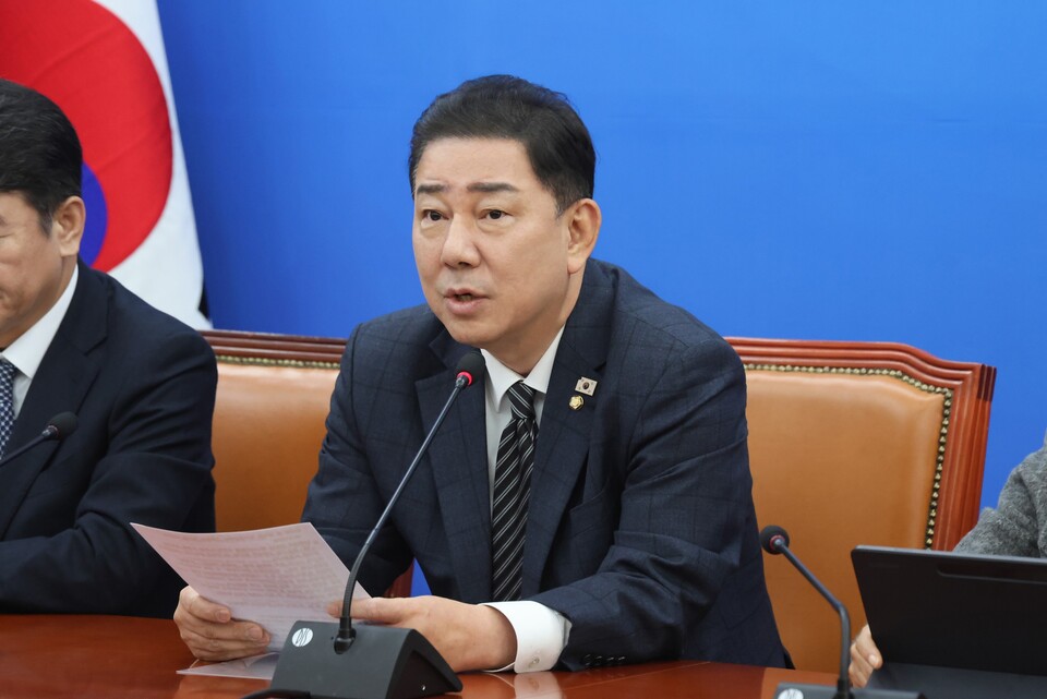 김병기 더불어민주당 원내대표가 13일 국회에서 열린 원내대책회의에 참석해 발언하고 있다. (출처=김병기 의원 페이스북)