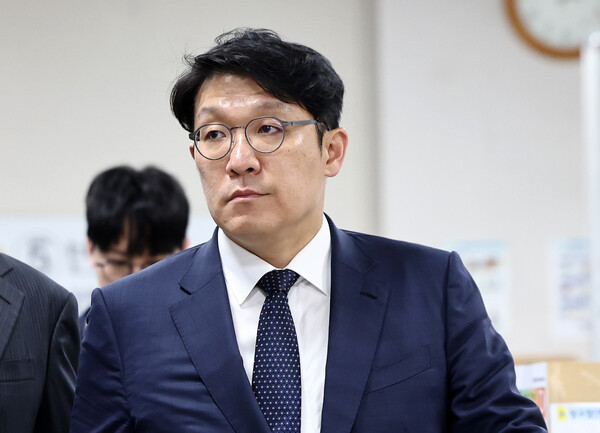 법원 판결 관련 이미지