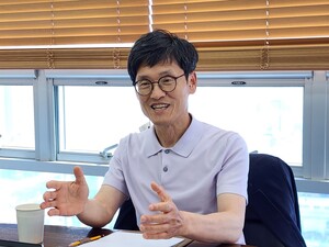 "금융 AI에이전트 시대 선도할 것…AI 매출 5년 내 기존 CMS 사업 추월"