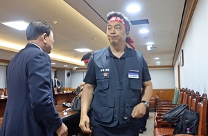 은행권 하투 불붙나...임단협 결렬에 지방 이전 논란까지 - 뉴스 썸네일 이미지