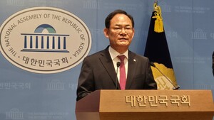 국힘 국방위 "<b>강신철</b>, 아들 7억 상가 재산누락…즉각 <b>사퇴</b>하라"